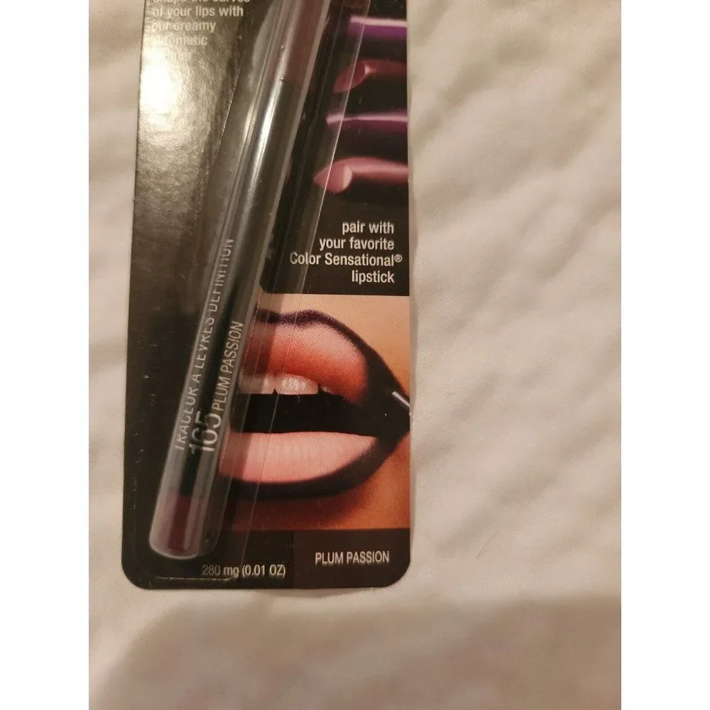 Maybelline Color Sensational Shaping Lip Liner #165 PLUM PASSION. New Sealed
